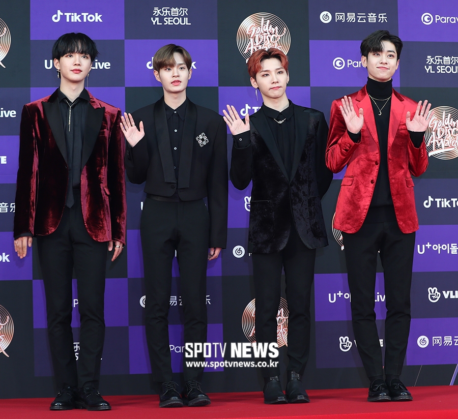 [포토S] 에이비식스, 벨벳 재킷으로 통일