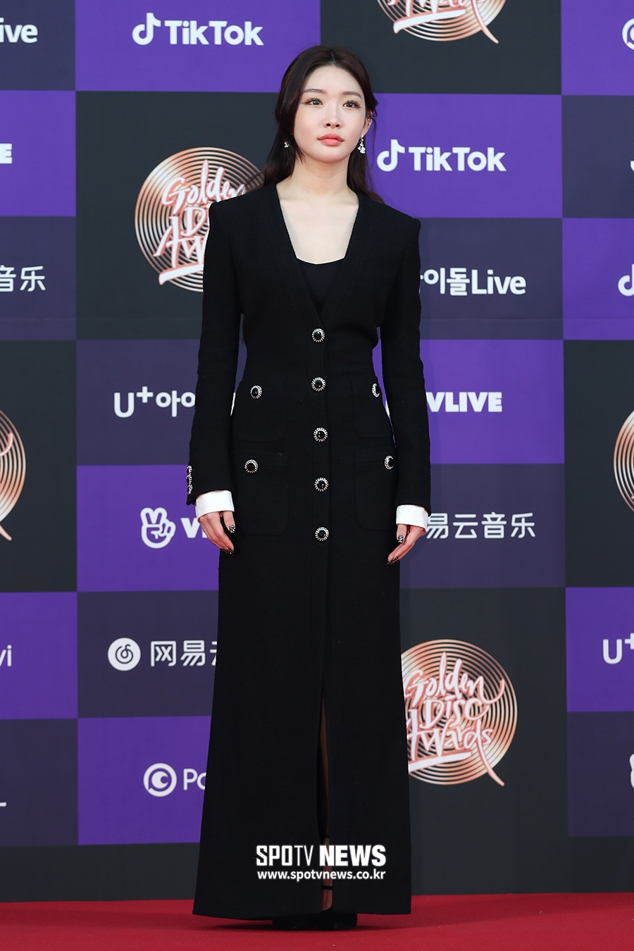 [포토S] 청하, 차분하면서 섹시한 블랙 드레스