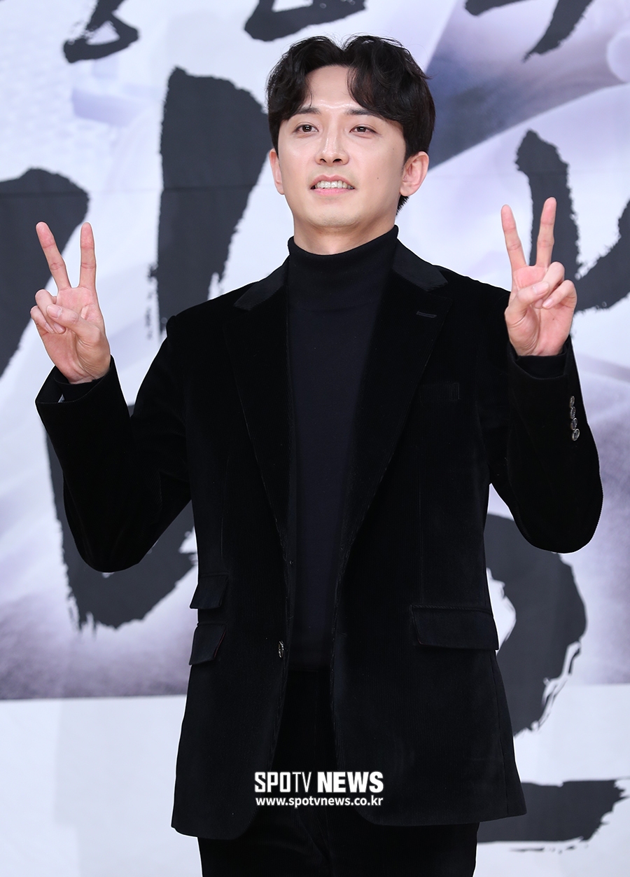 [포토S] 윤나무, 응급의학과 전문의 역