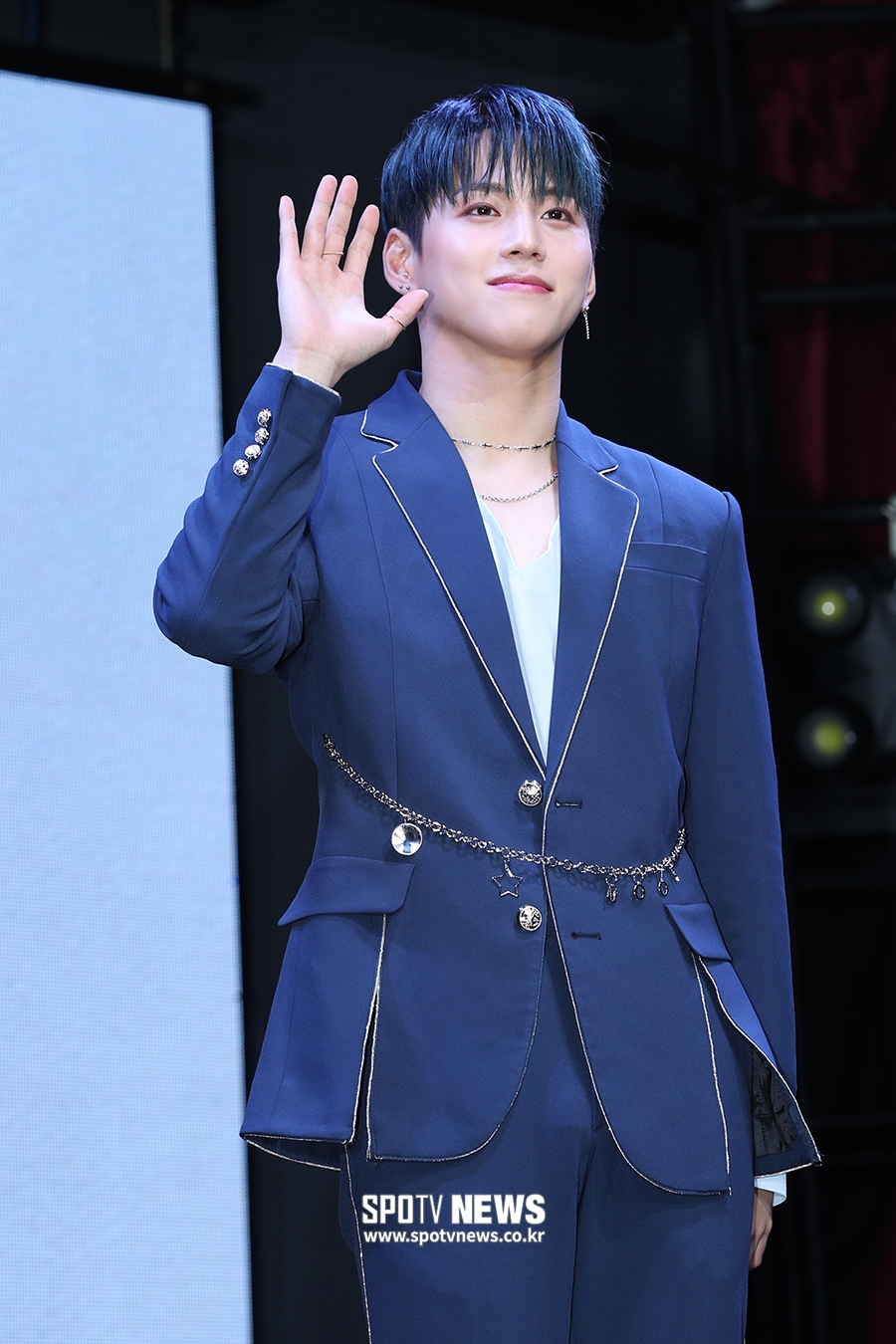 [포토S] 비오브유 김국헌, 멋지게 손인사!