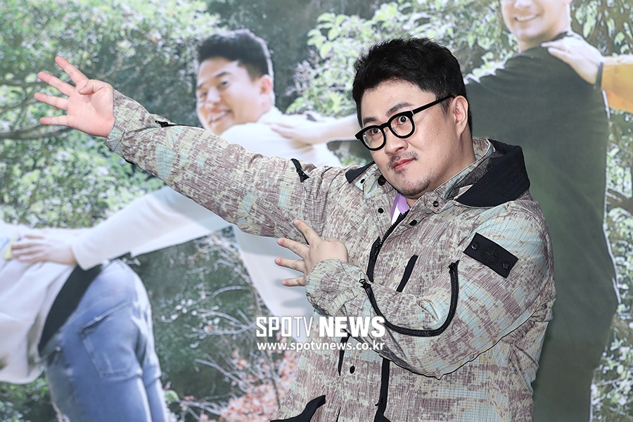 [포토S] 데프콘, 희번득