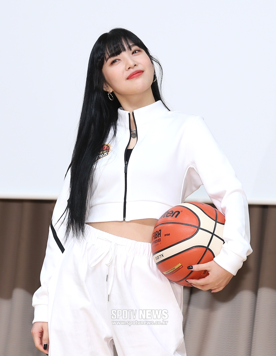 [포토S] 레드벨벳 조이, 상큼 농구 매니저!