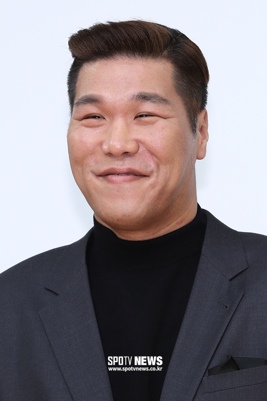 [포토S] 서장훈, 핸섬 타이거즈 감독!