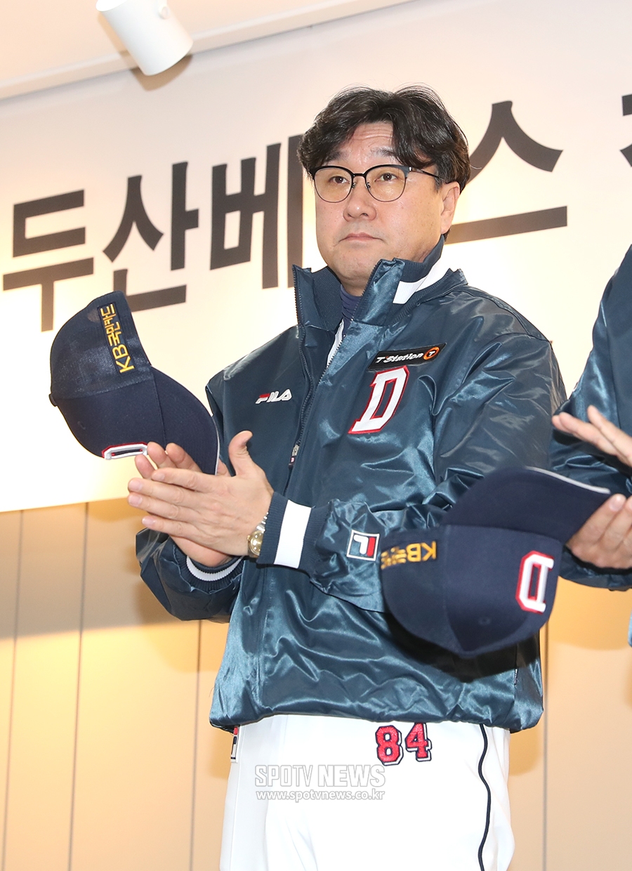 [포토S] 김상진 코치, 22년 만에 두산 컴백