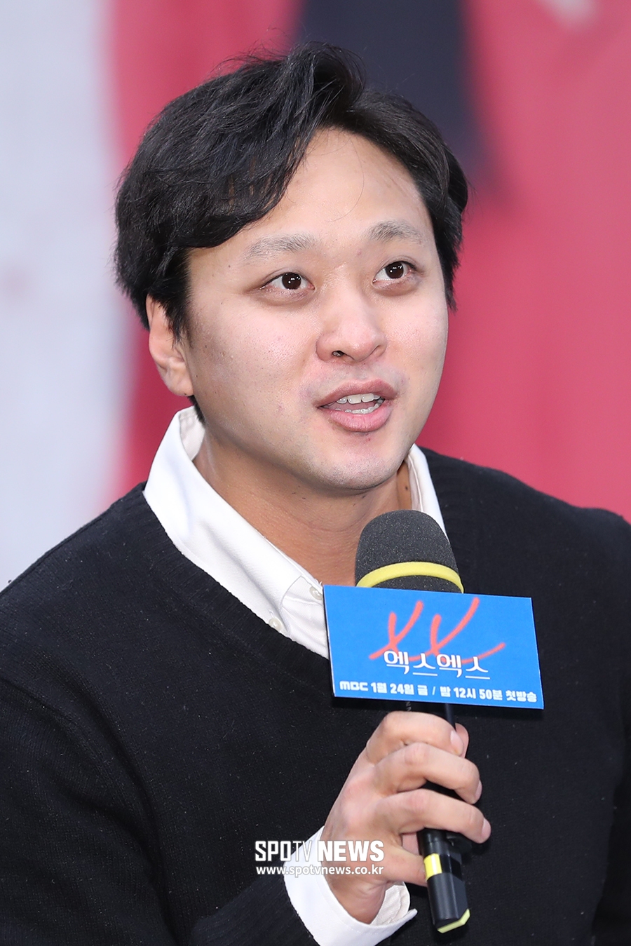 [포토S] 인사말 하는 김준모 PD