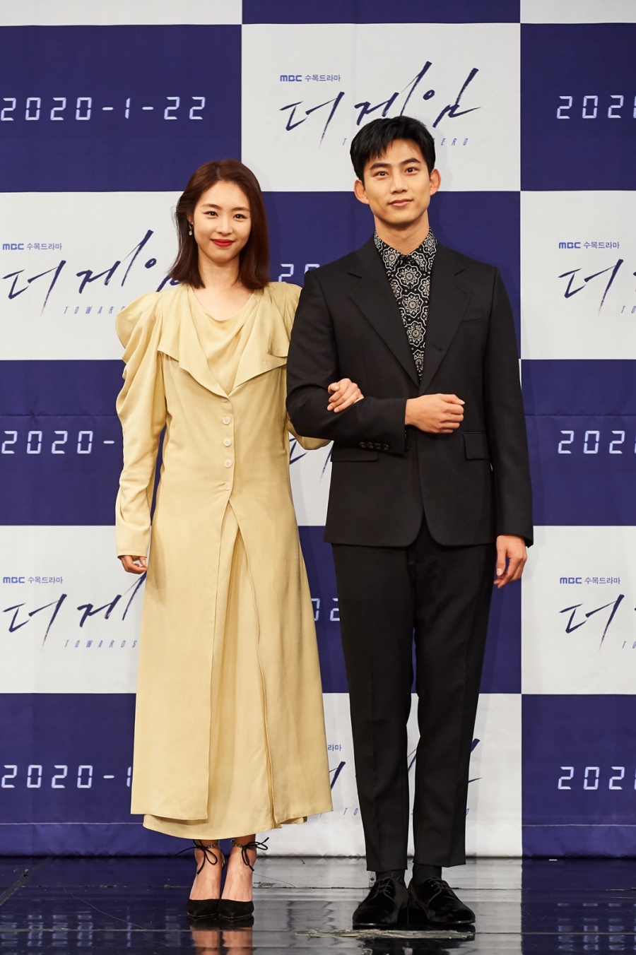 '더 게임' 옥택연·이연희 "좋은 시너지 나길…6년만에 다시 만나 좋다"