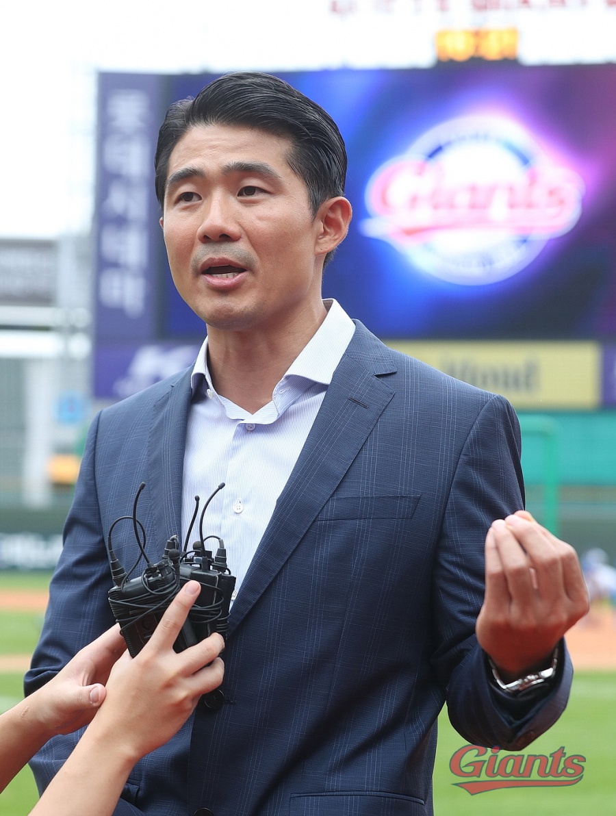 사도스키 이적… 외국인 스카우트, 롯데와 KIA는 모두 성공할까