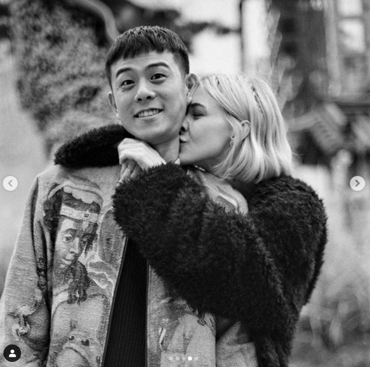 "그대 사랑합니다" 스테파니 미초바, '5년♥' 빈지노 목에 입맞춤