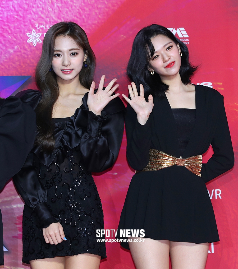 [포토S] 쯔위-정연, 예쁜 애 옆에 예쁜 애