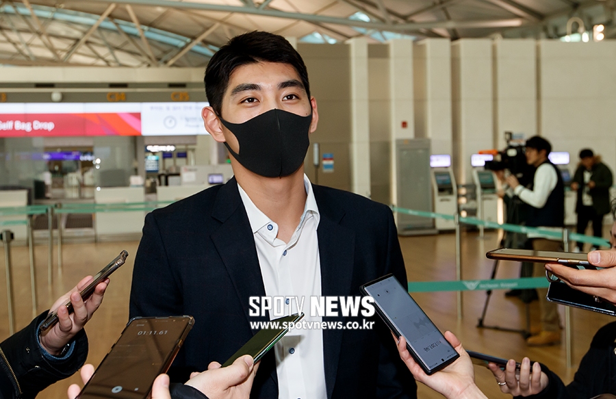 [포토S] 인터뷰 하는 키움 이정후