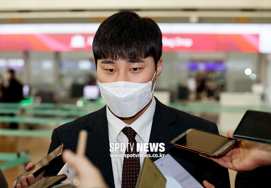 [포토S] 인터뷰 하는 키움 김하성