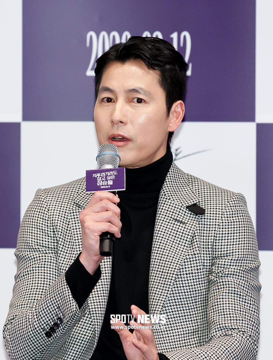 [포토S] 인터뷰 하는 배우 정우성