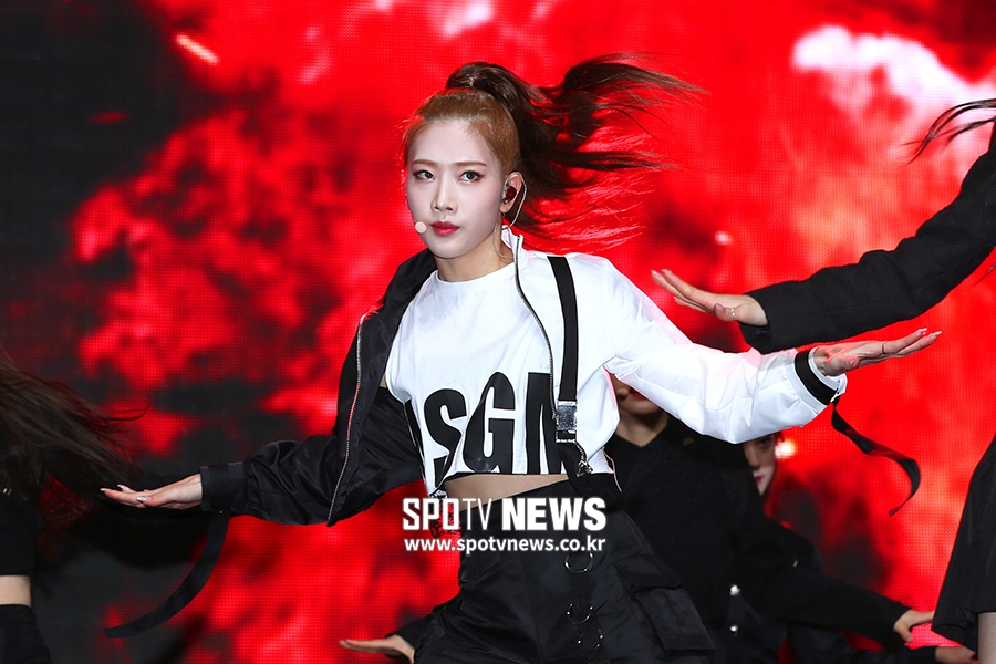 [포토S] 이달의소녀 김립, 포니테일 머리 휘날리며