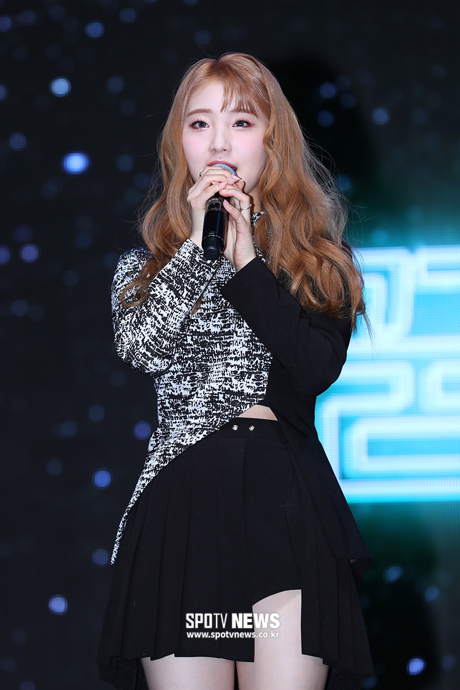 [포토S] 이달의소녀 여진, 수줍은 소녀