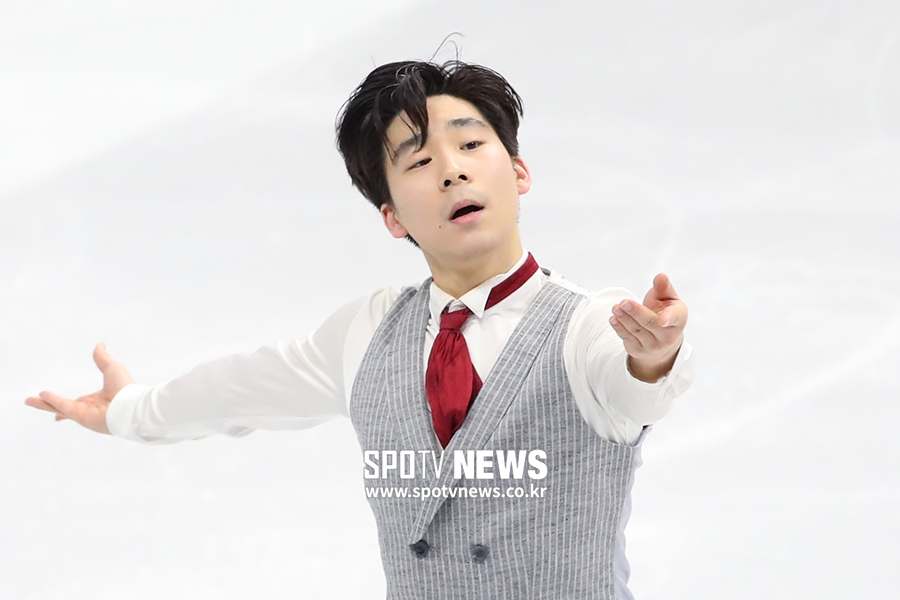 [포토S] 이준형, 은반 위 어린왕자