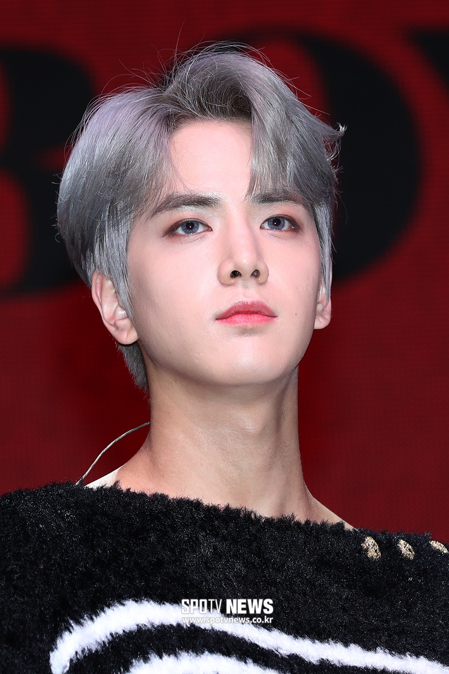 [포토S] 더보이즈 영훈, 신비로운 은발