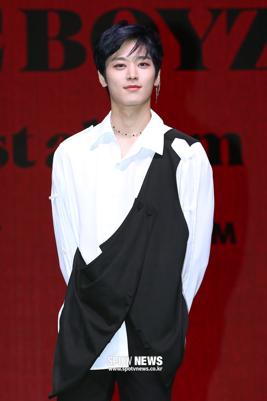 [포토S] 더보이즈 주연, '빛이 나네'