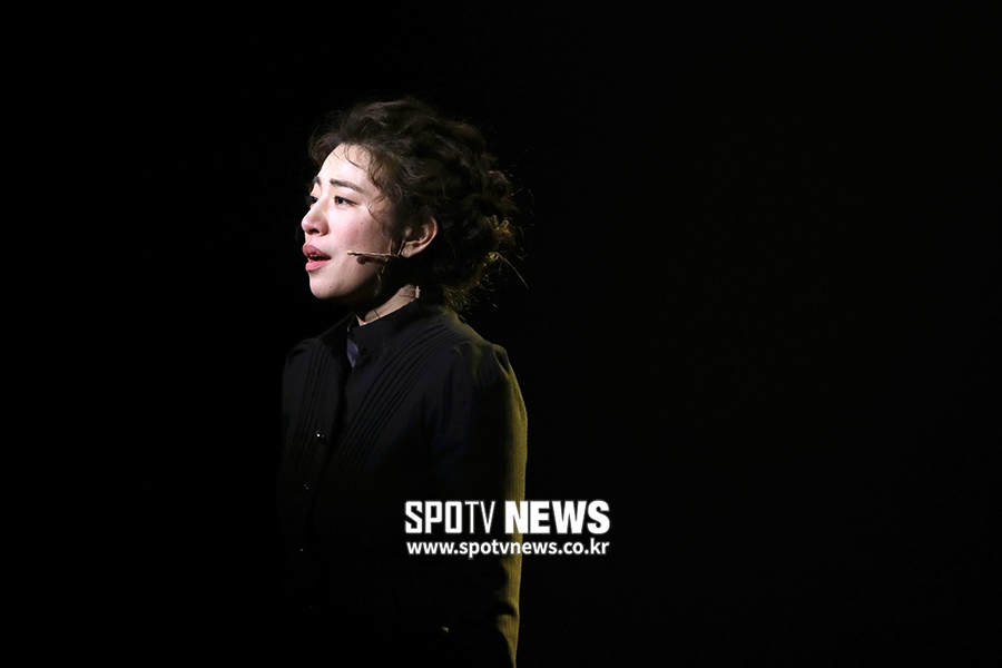 [포토S] 정인지, 스스로 실험체가 된 마리 퀴리