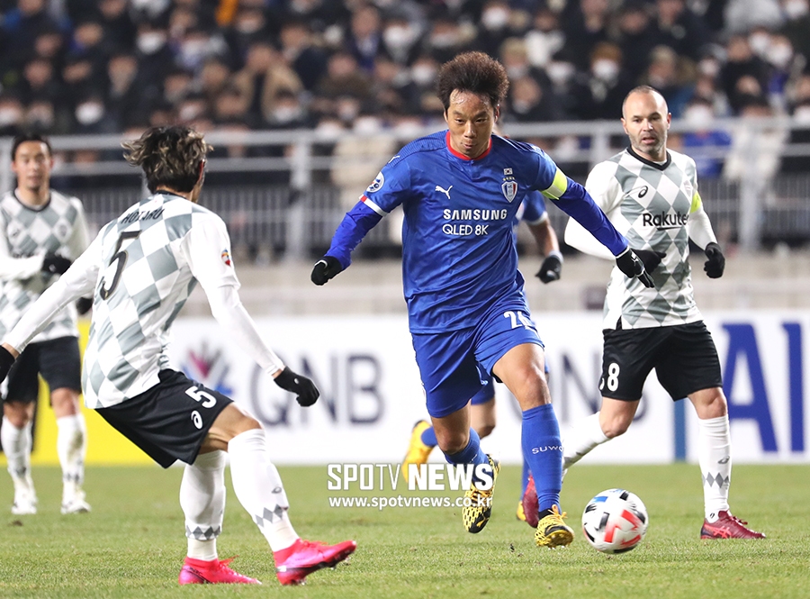 [포토S] 염기훈, 노룩 패스