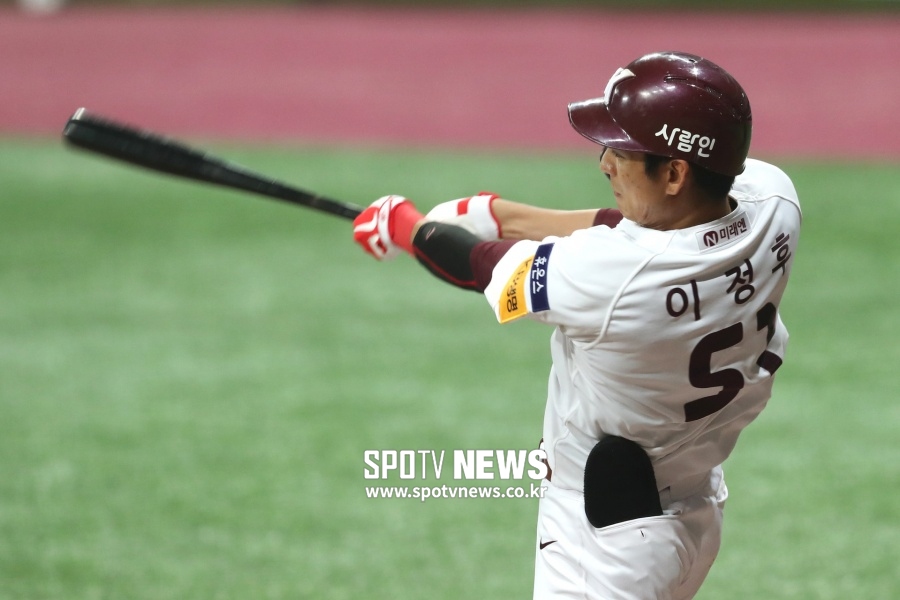'이정후 4타점-홈런 4방' 키움, 대만 라쿠텐에 18-0 완승