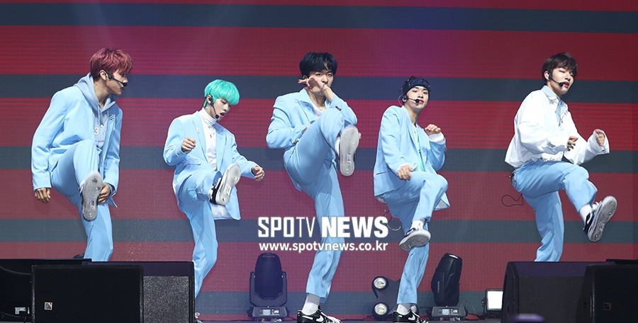 [포토S] MCND, 발차기 댄스