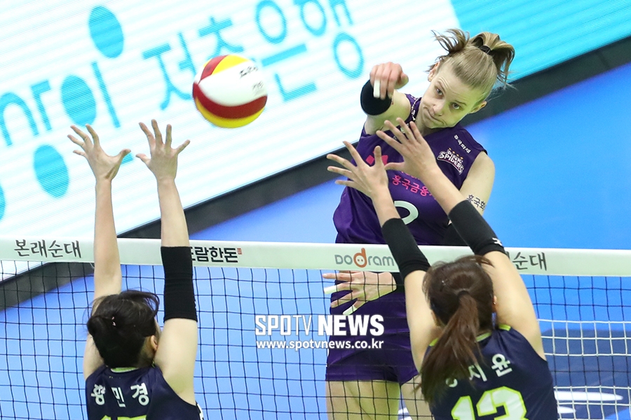 [포토S] 루시아, 사이로 쏙