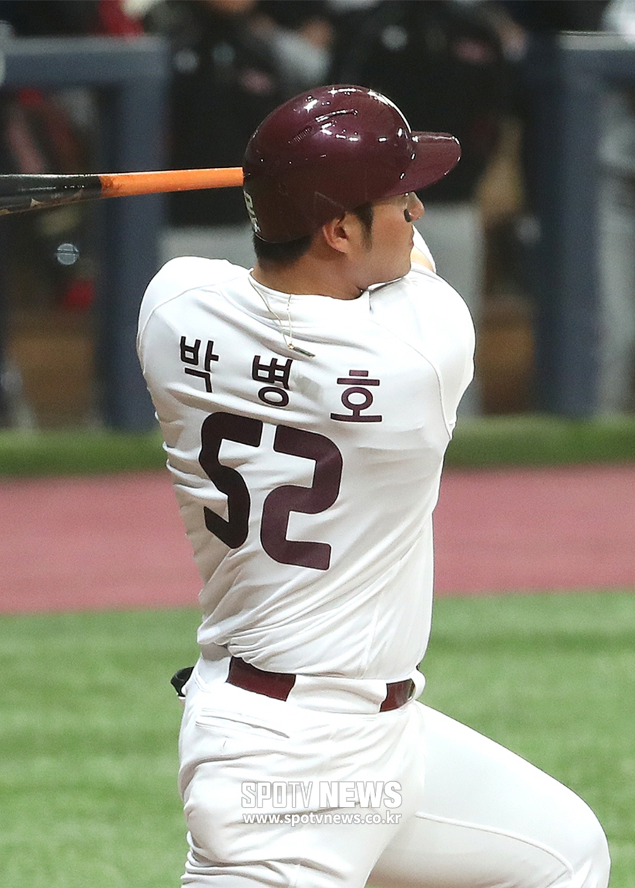 '박병호 3연타석 홈런 폭발' 키움, 퉁이에 9-1 완승
