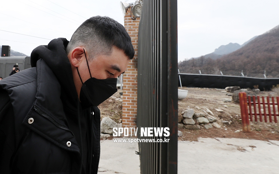 [포토S] 승리, 재판은 군사 법정에서