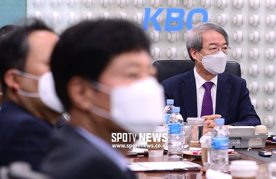 [포토S] 고민하는 정운찬 총재