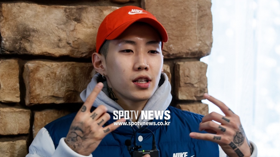 [정오의 UFC] 박재범, 오르테가에게…"세계 2위 파이터가 일반인 때리다니"
