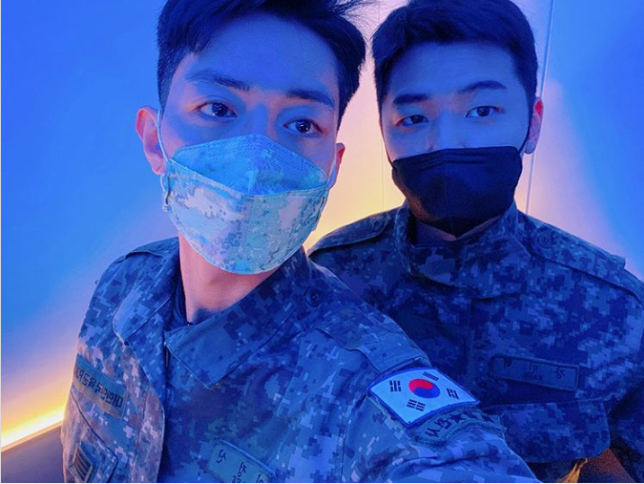 씨엔블루 완전체 'D-8'…이정신·강민혁, 전역 앞두고 여전한 비주얼 과시