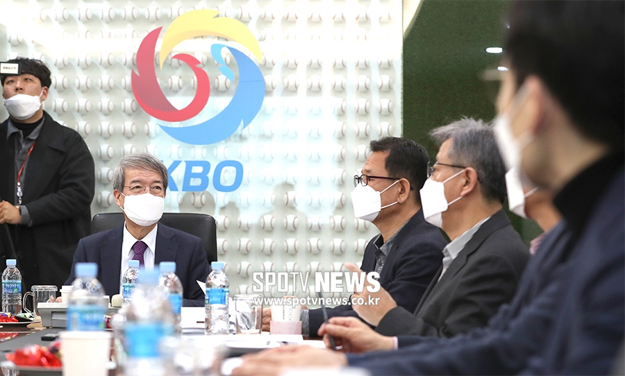 [포토S] KBO, 개막 결정 내릴까
