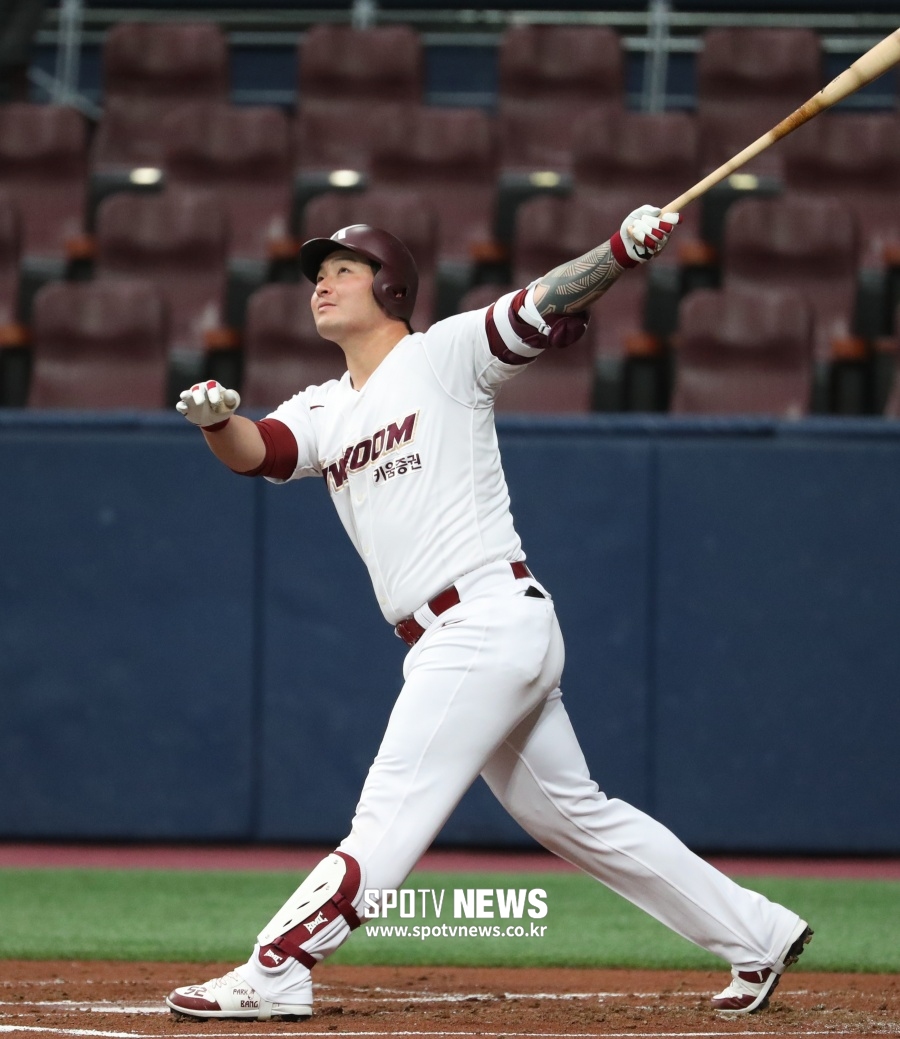 "박병호, 주목할 만한 전직 빅리거" 美 팬 매체 KBO 리그 예습