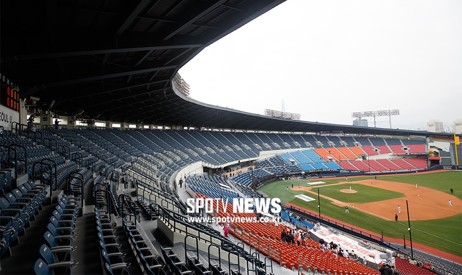 [포토S] 주인 없는 관중석