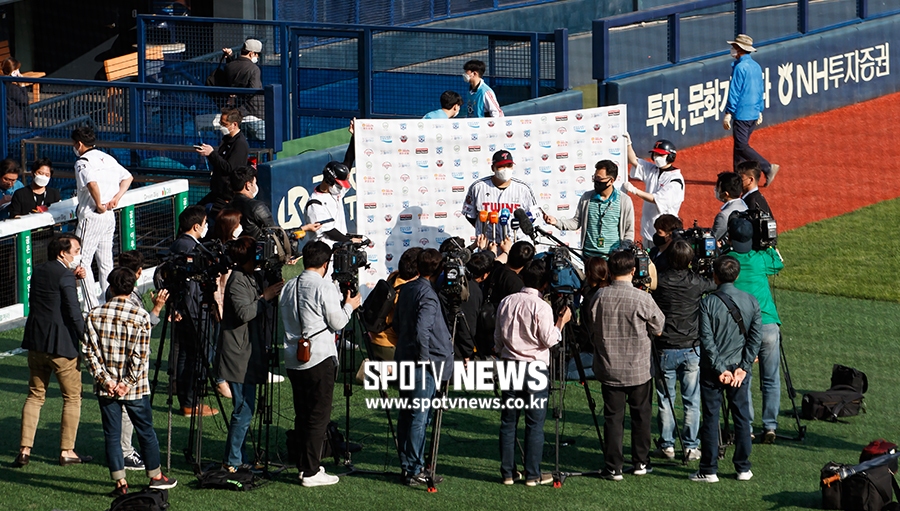 [포토S] 포스트시즌만큼 뜨거운 취재 열기