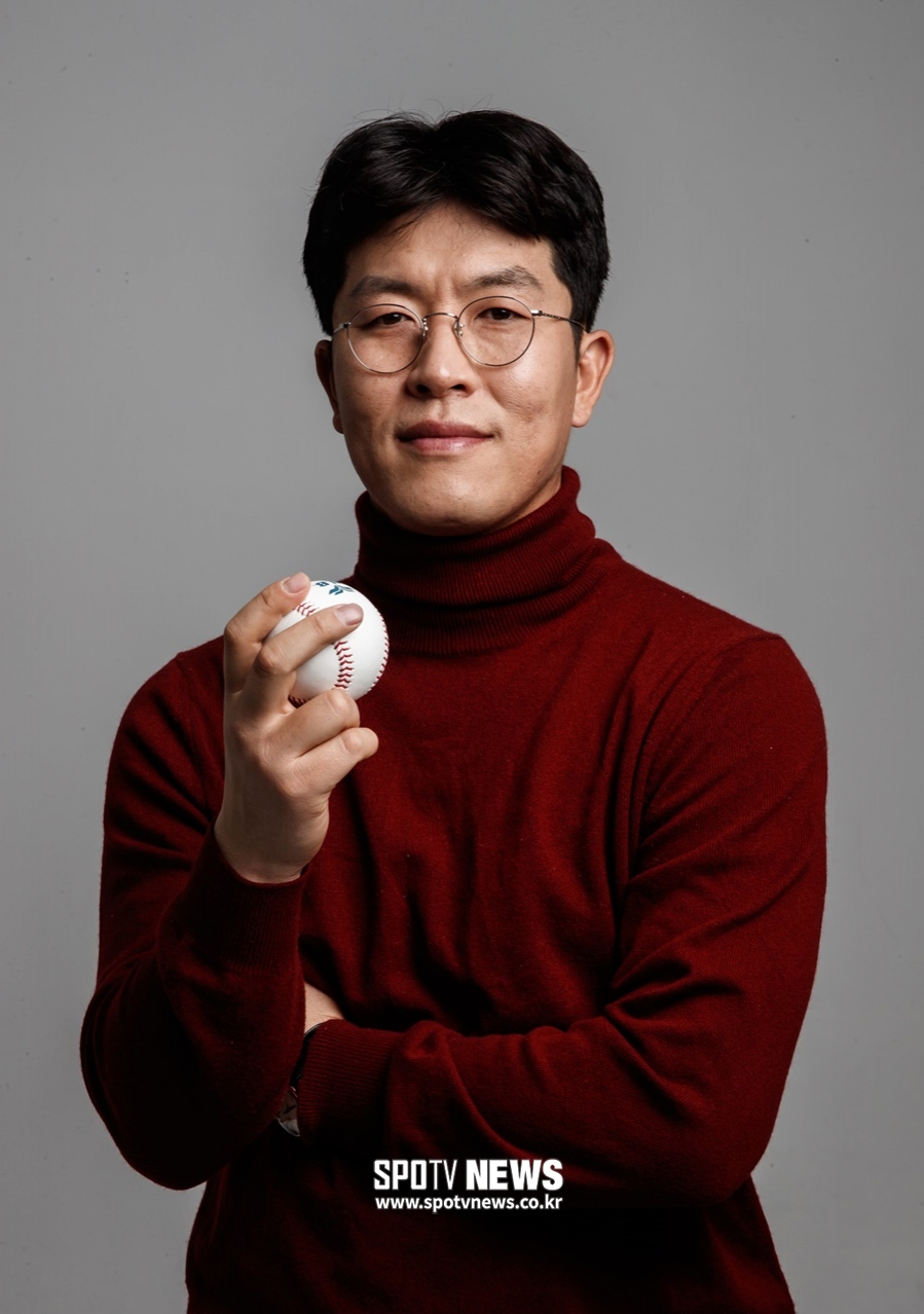 "이런 얘기하면 안 되나요" KBO 첫 해설 나선 BK '엉뚱 입담'
