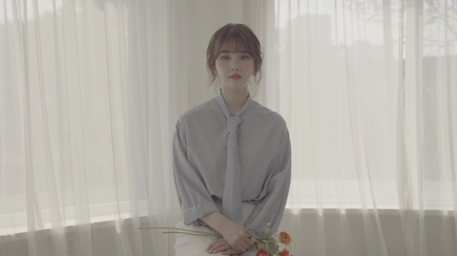 셀린, 카카오M 플렉스엠과 공동 전속계약…'일소라' 화제의 인물