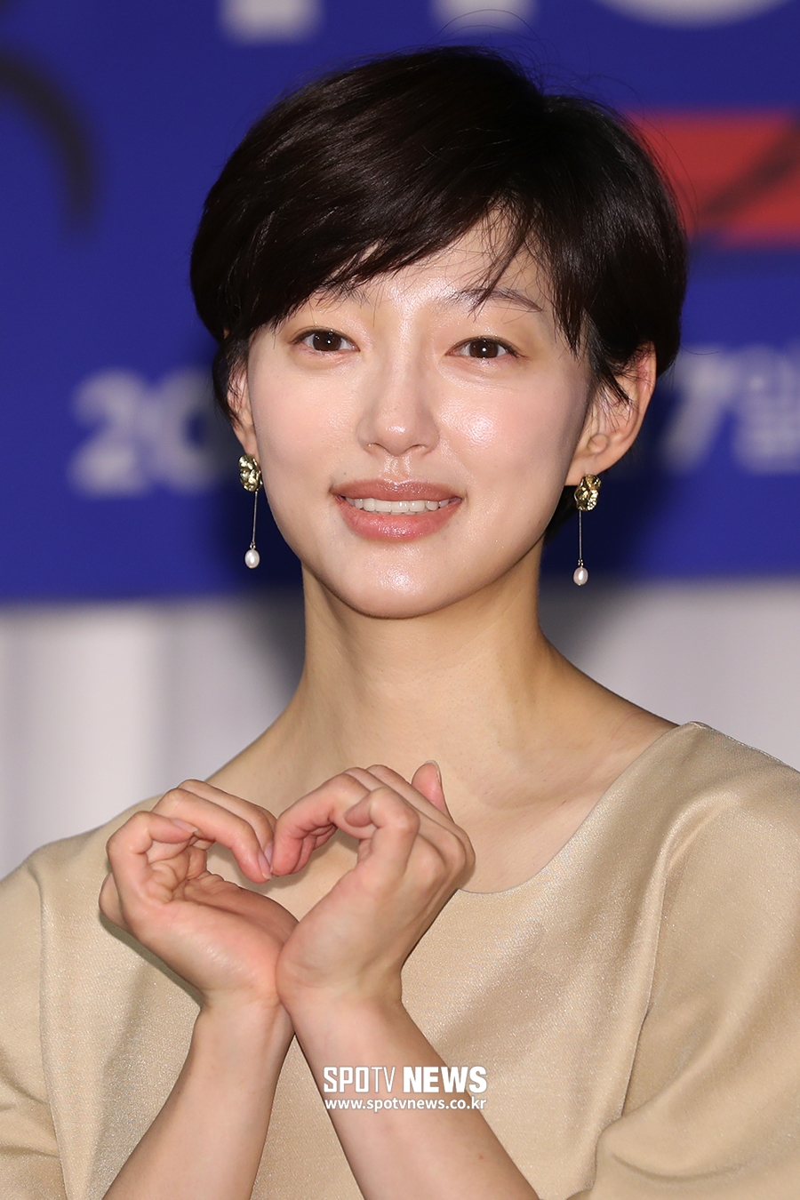 [포토S] 이엘, 지적인 외모