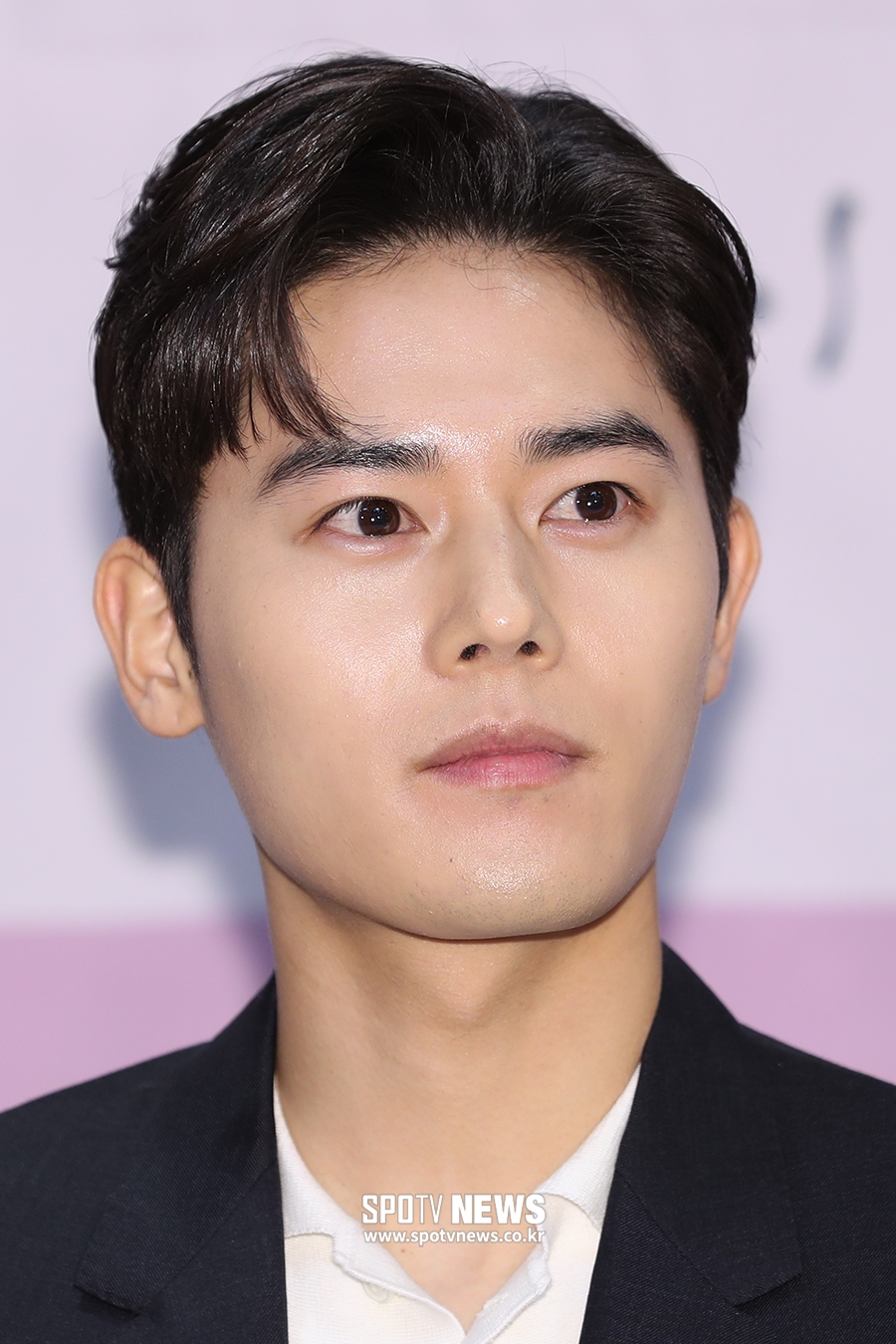 [포토S] 김동준, 살아 있는 조각