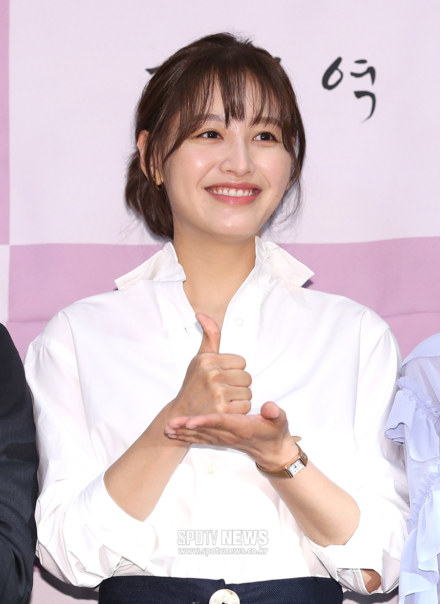[포토S] 김재경, ''덕분에' 영화 홍보합니다'