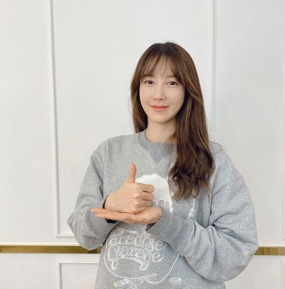 이지아 근황, 43살에도 여전한 초동안 여신美…'덕분에 챌린지' 동참