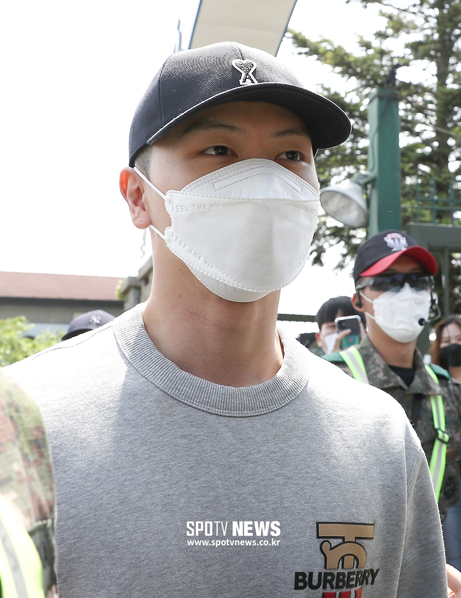 [포토S] 현역 입대하는 육성재