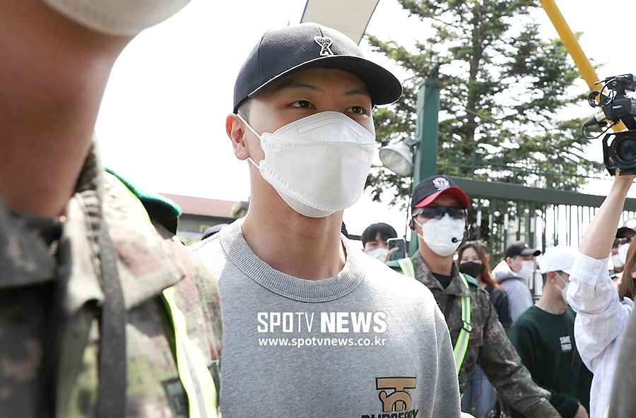 [포토S] 입대하는 육성재