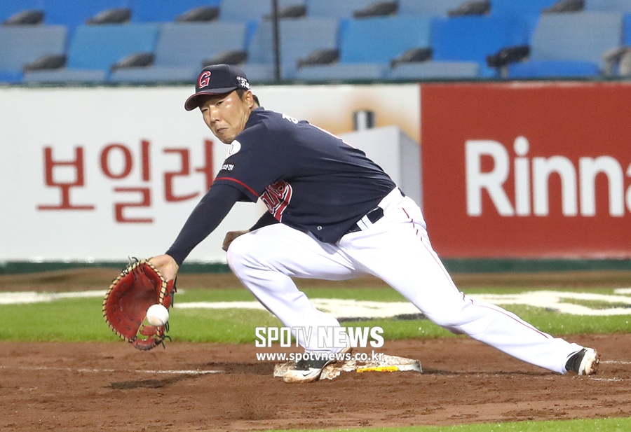 [포토S] 정훈, 완벽한 수비
