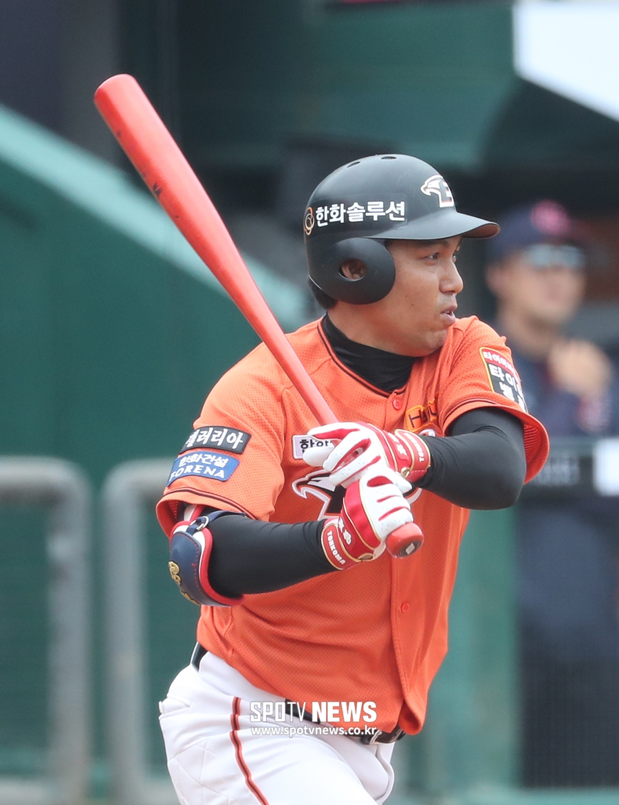[포토S] 김문호, 친정팀 롯데 상대로 안타!