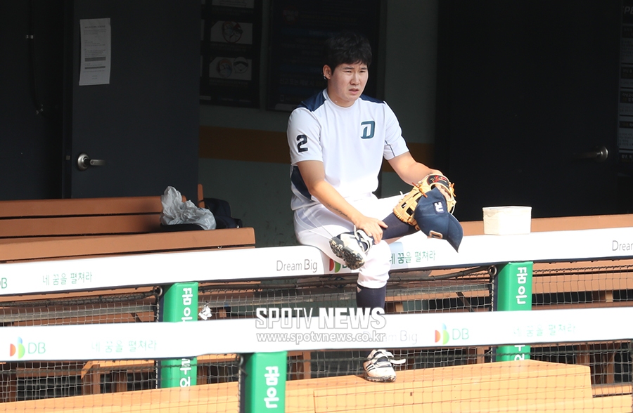 [포토S] 박민우, '덥다 더워'