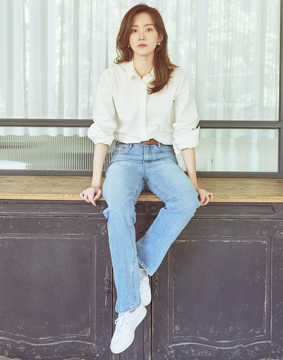 "민낯에 먹방 연습까지"…'슬의생' 신현빈, '현실 의사'처럼 보인 이유[인터뷰S]