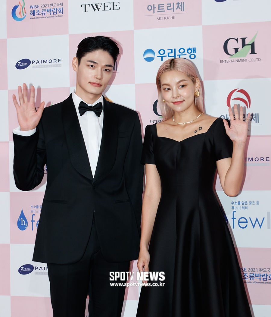 [포토S] 포즈 취하는 정혁-송해나