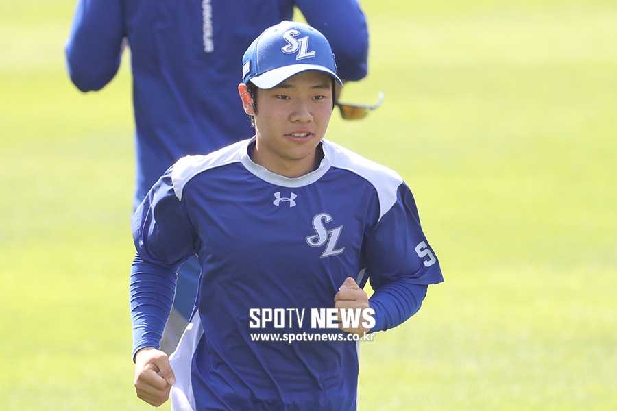 [스토리S] '삼성 알투베' 김지찬, 귀여움과 근성 갖춘 자주 보고싶은 신인