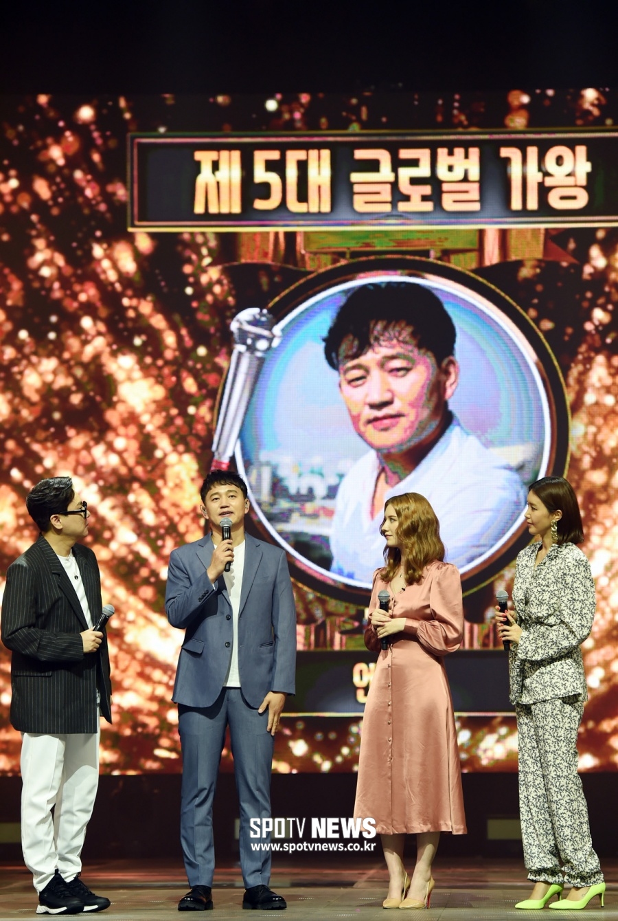 [LIVE 포토]몽골에서 온 엔뭉크 '탑골랩소디, 5대 글로벌 가왕 됐어요'